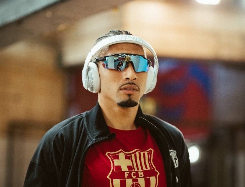 金球级射手被放弃？曝巴萨8000万欧元出售拉菲尼亚，曼联的机会来了